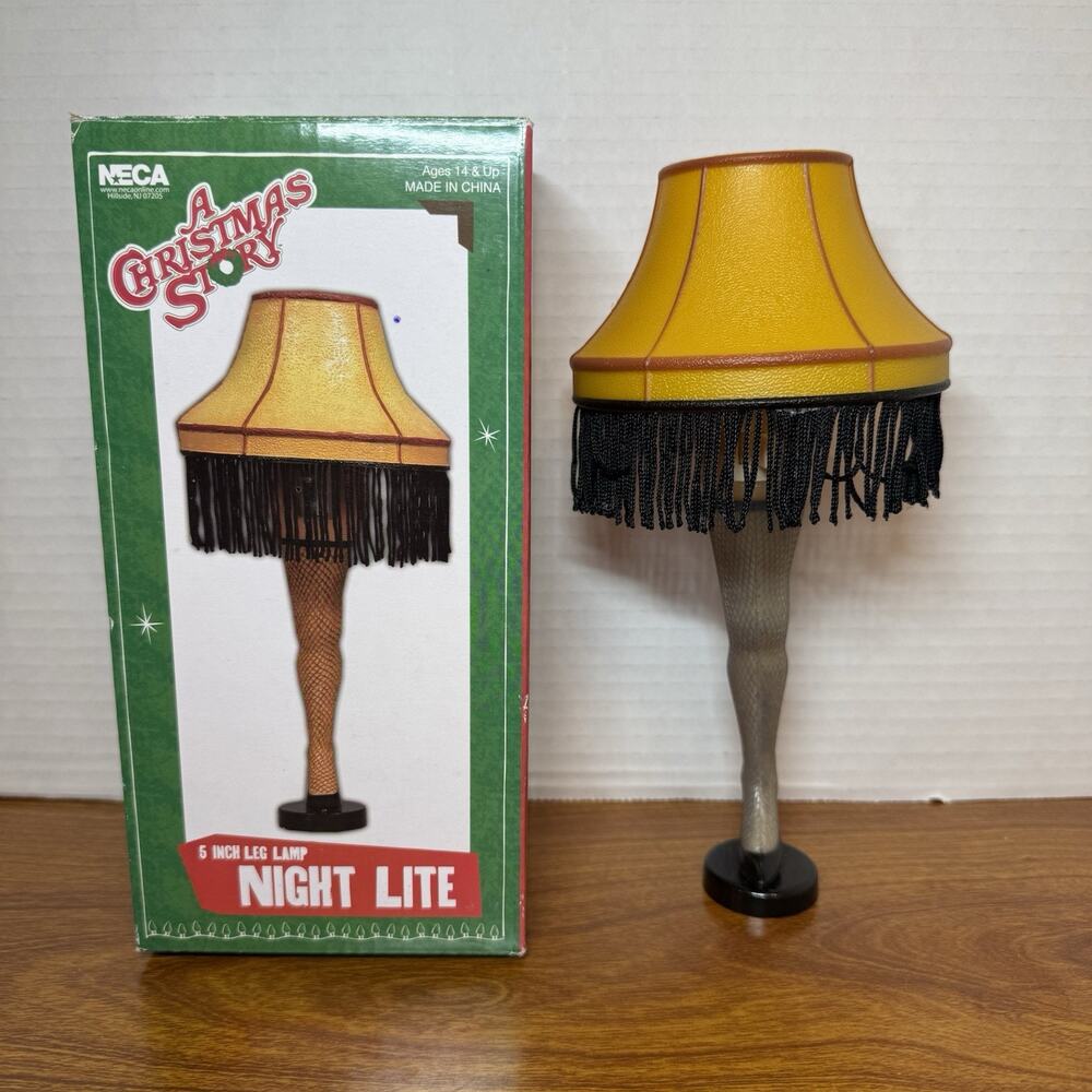 NECA A Christmas Story: 5 Inch Leg Lamp Night Lite W/ Box